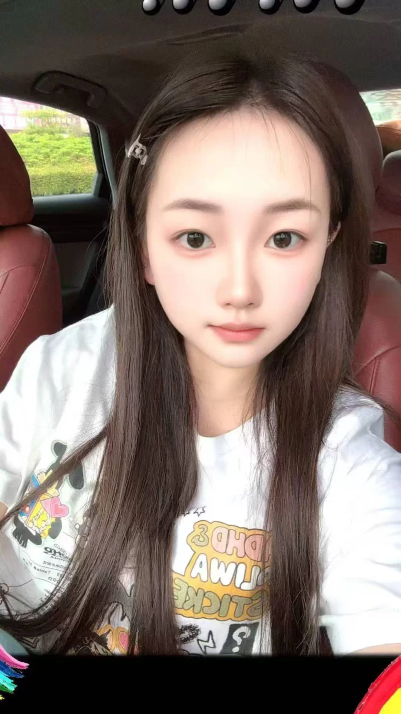 纯欲前凸后翘嫩妹