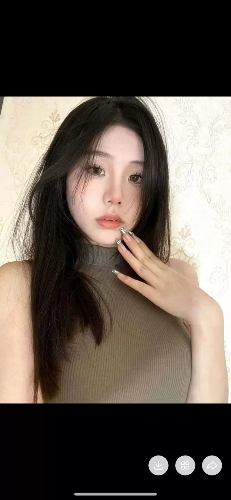 新竞高挑软妹纸