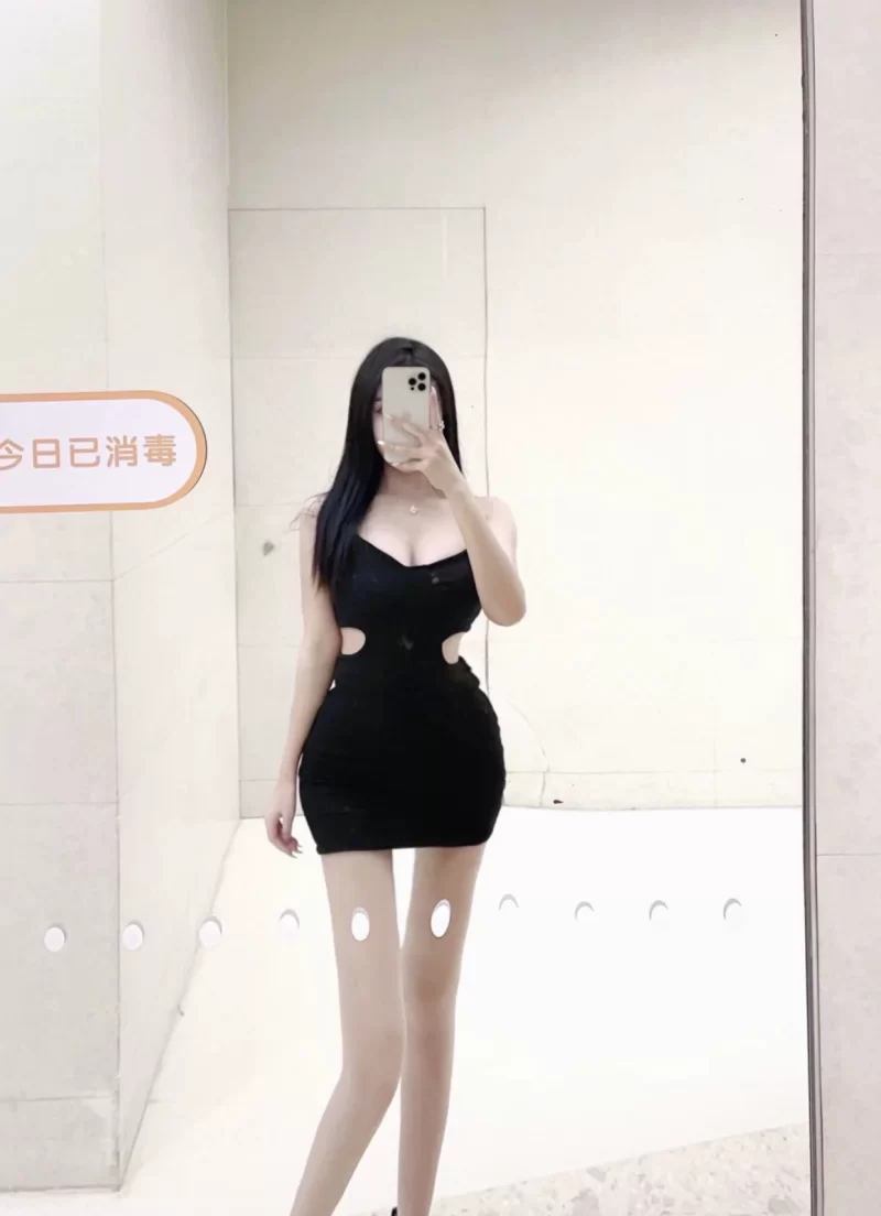 身材非常哇塞的小妹妹