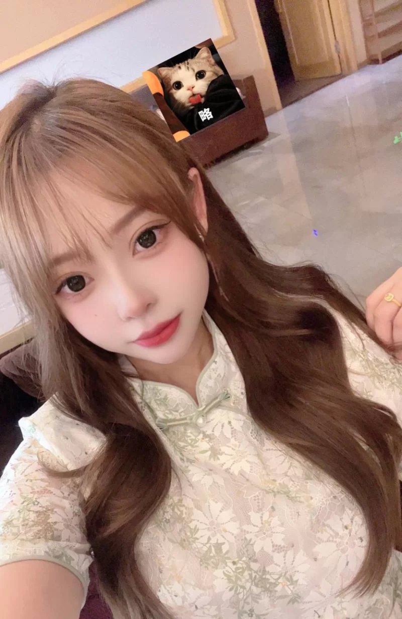 长春大胸美女小月亮