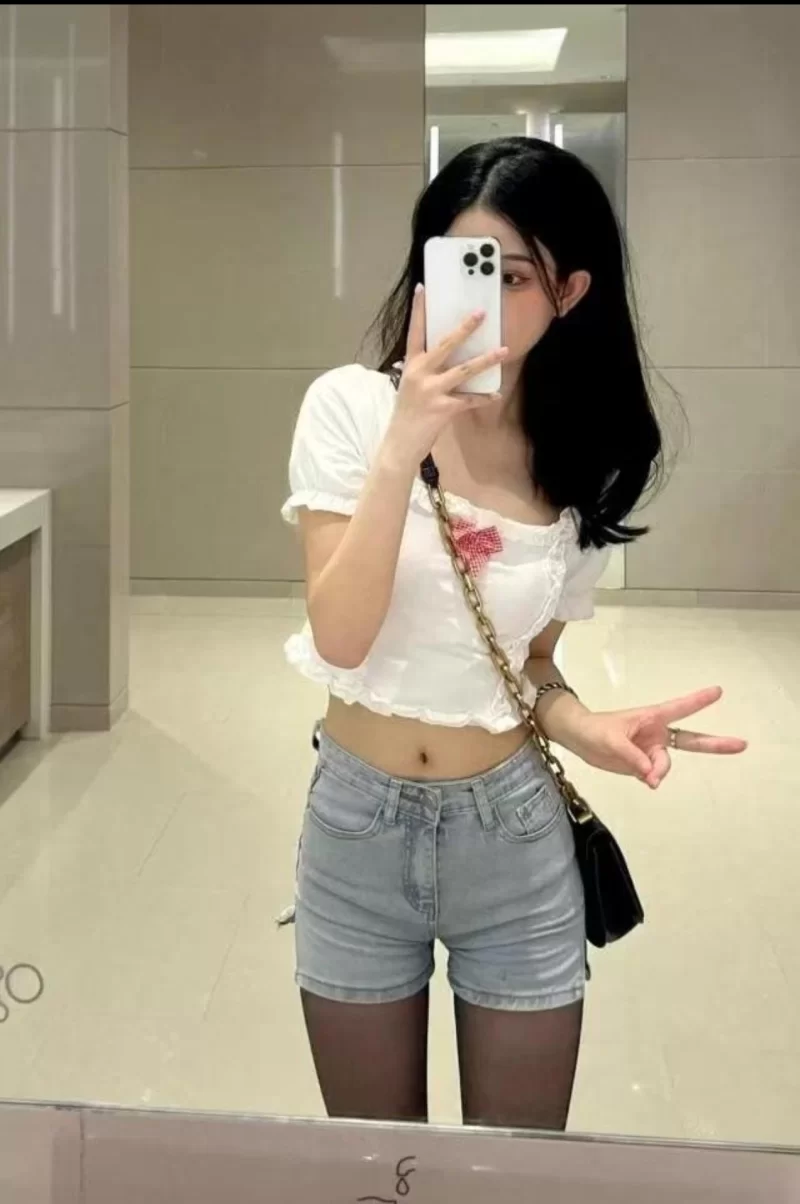 皮肤光滑的妹妹