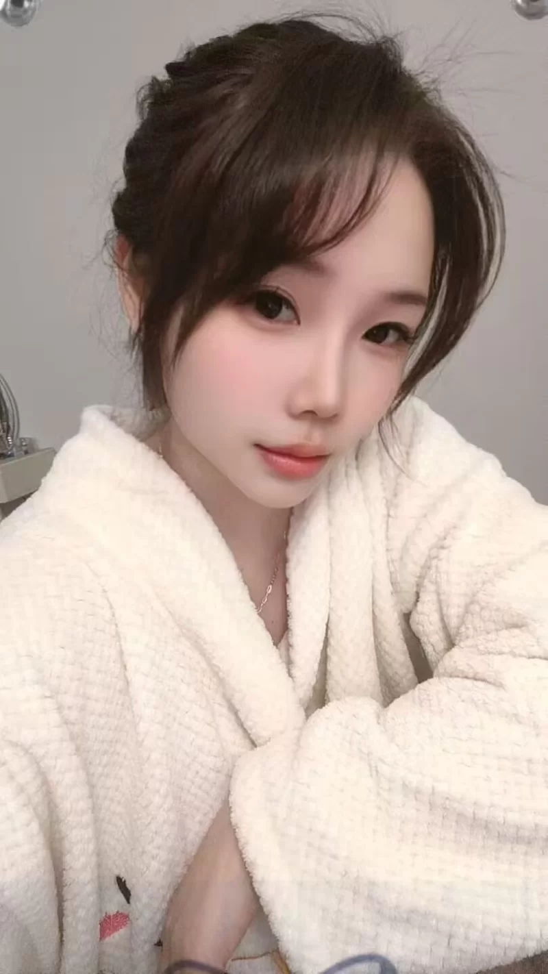 合肥短发巨乳御姐