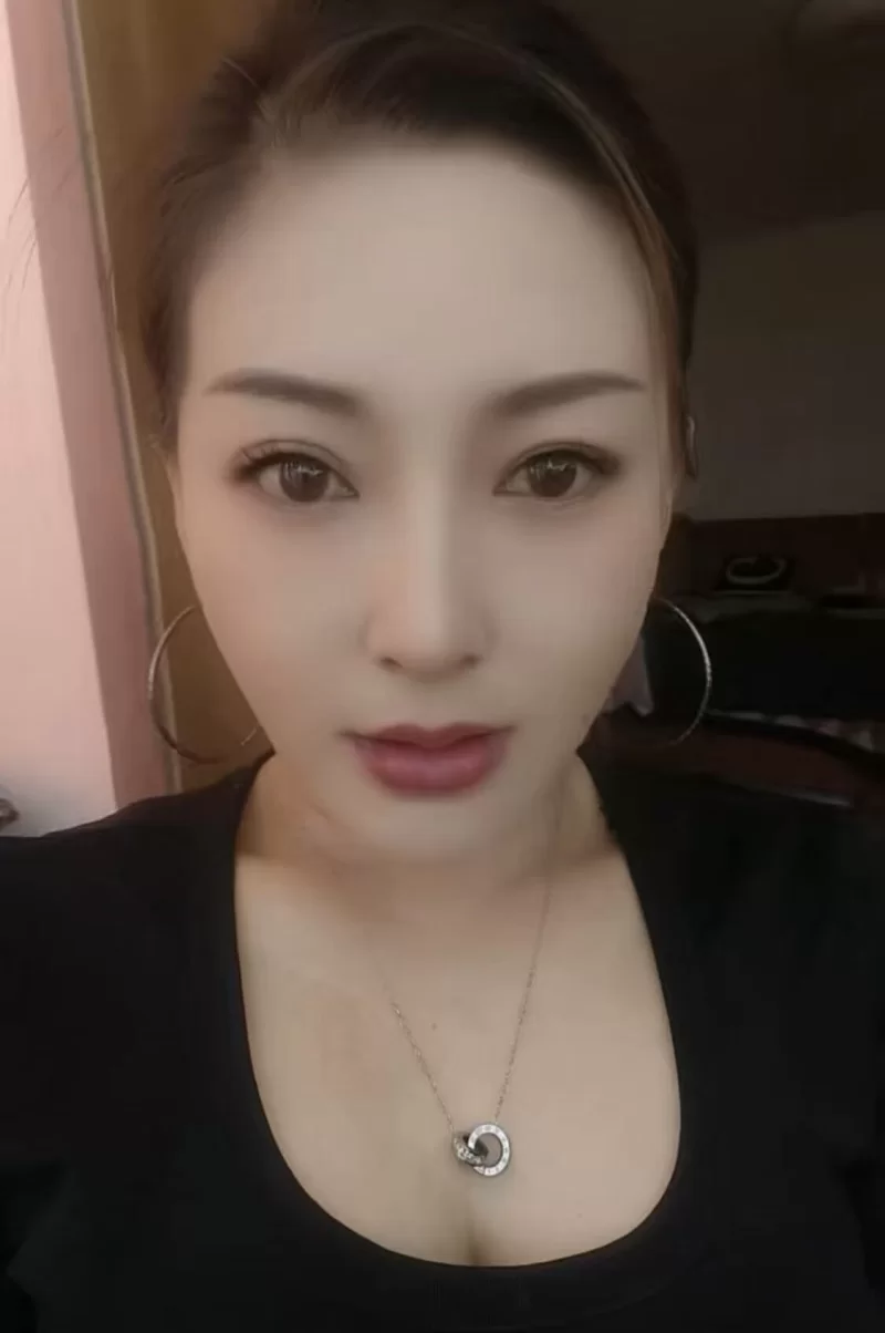 塘沽服务型少妇