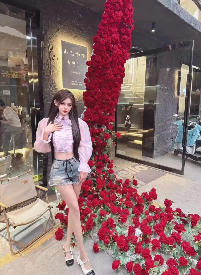 洋娃娃一样的女孩子
