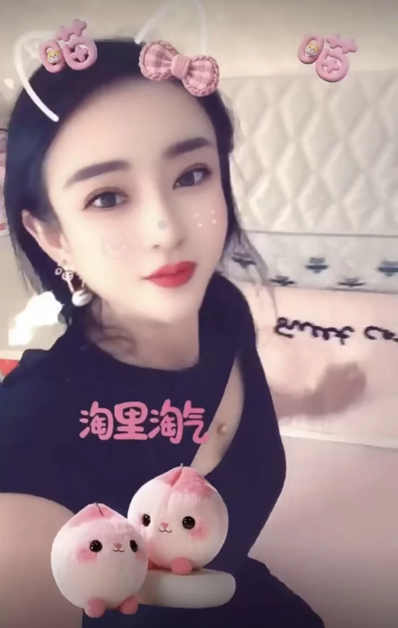 滨海标准小美女