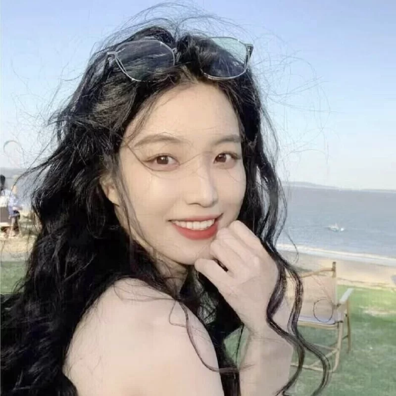 妹子水大奶大身材好
