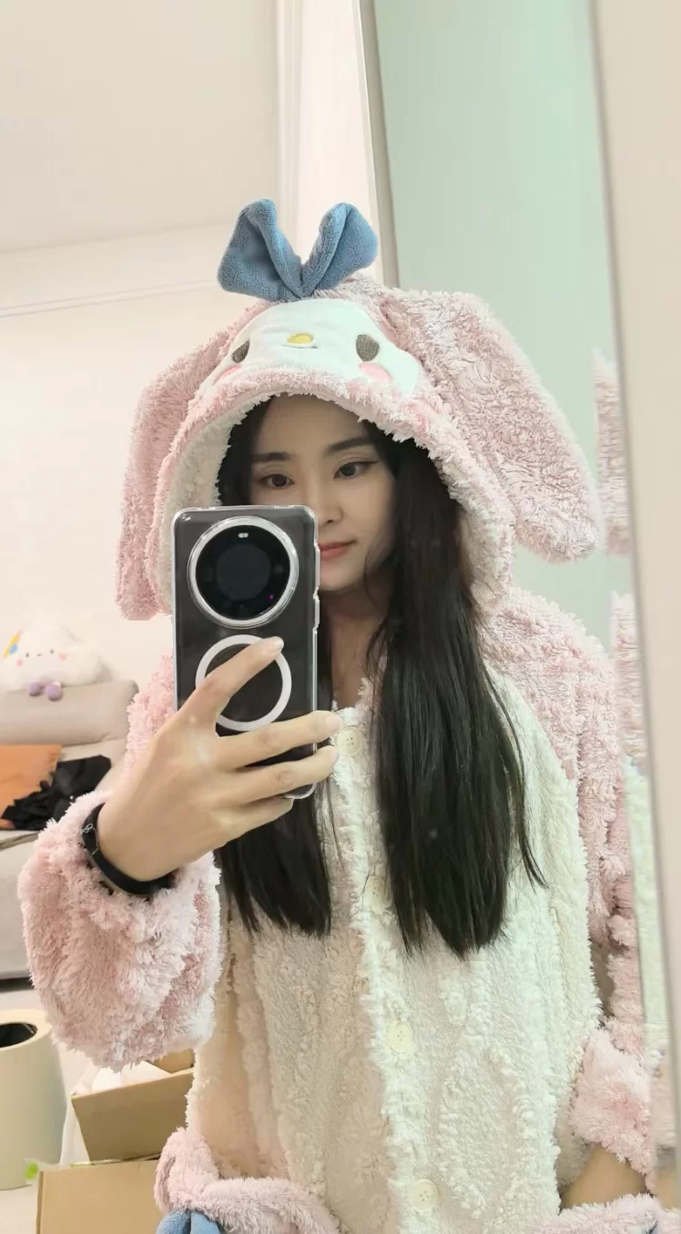 太原绿帽夫妻骚妻接客