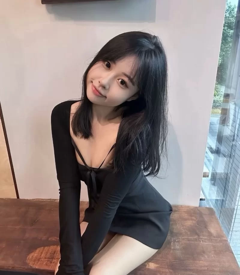 刚下海18岁白虎小妹妹