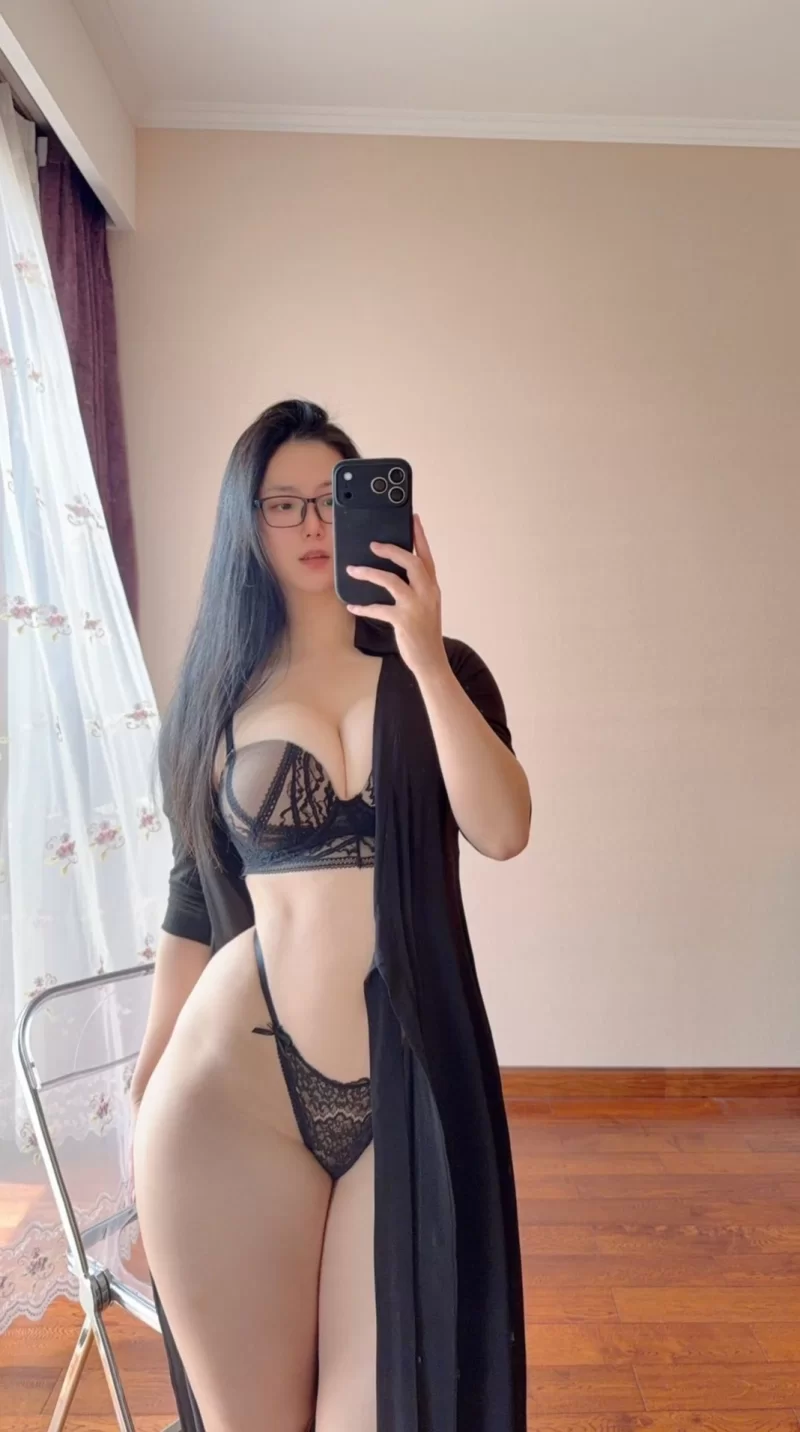 巨乳健身教练