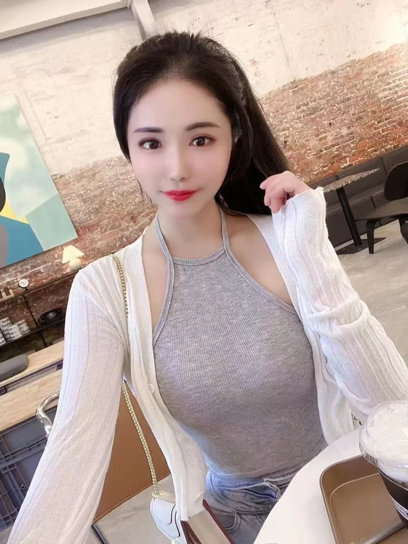 气质少妇奶瓶