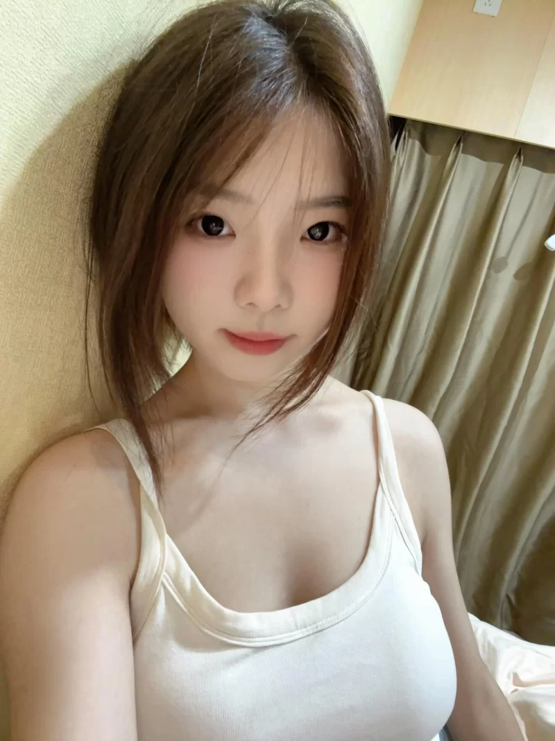 杏花岭清纯小嫩妹小怡