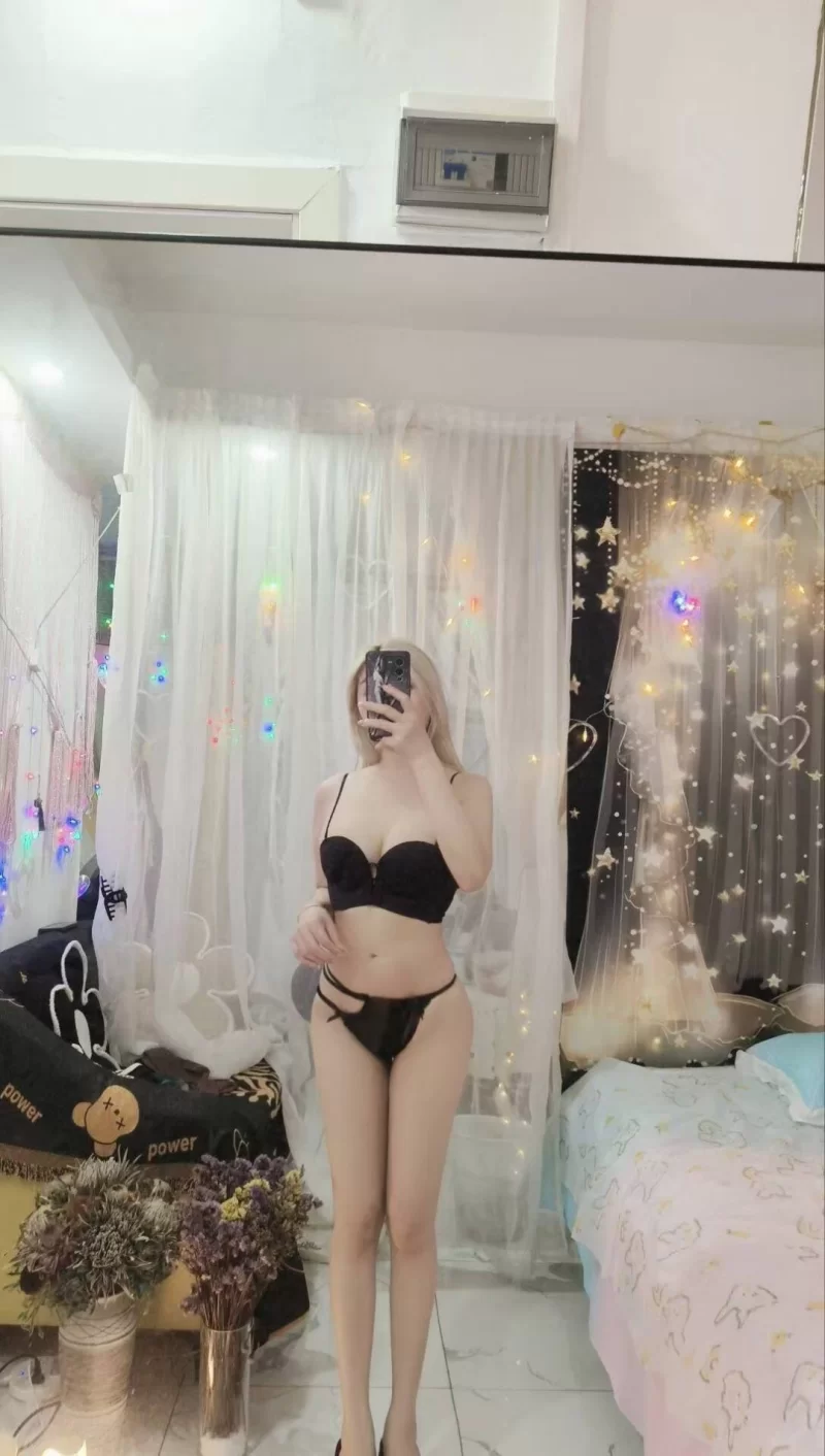 小妖精甜甜