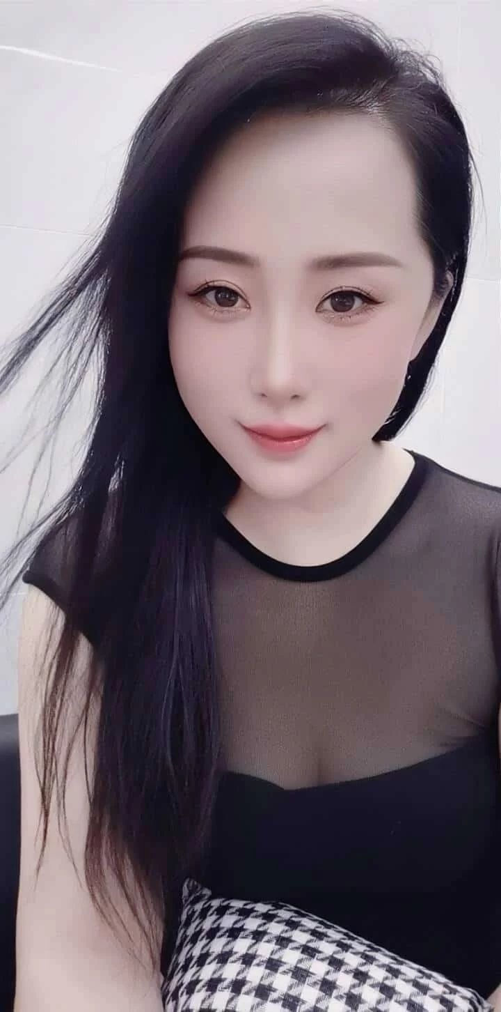 白云热情女友冰冰