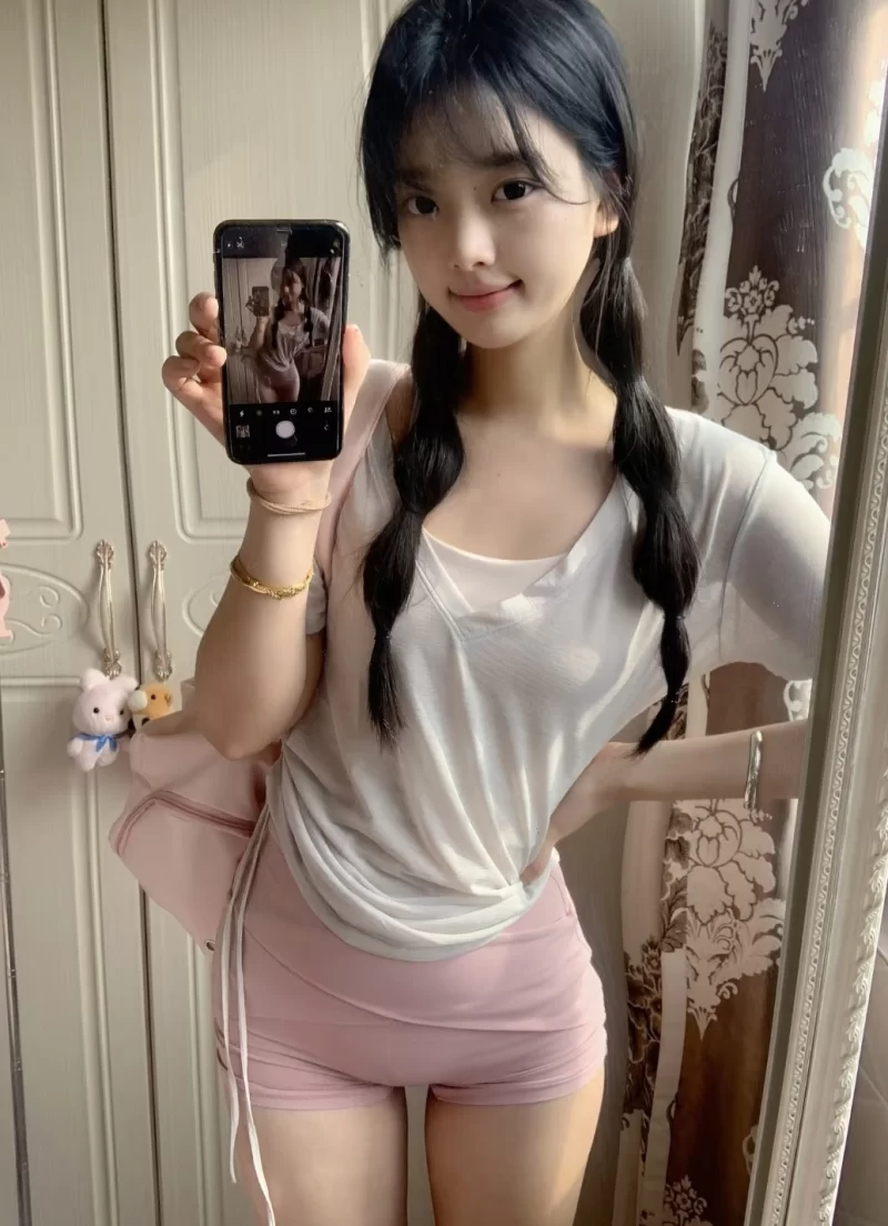 暗藏春色甜美00后下海兼职