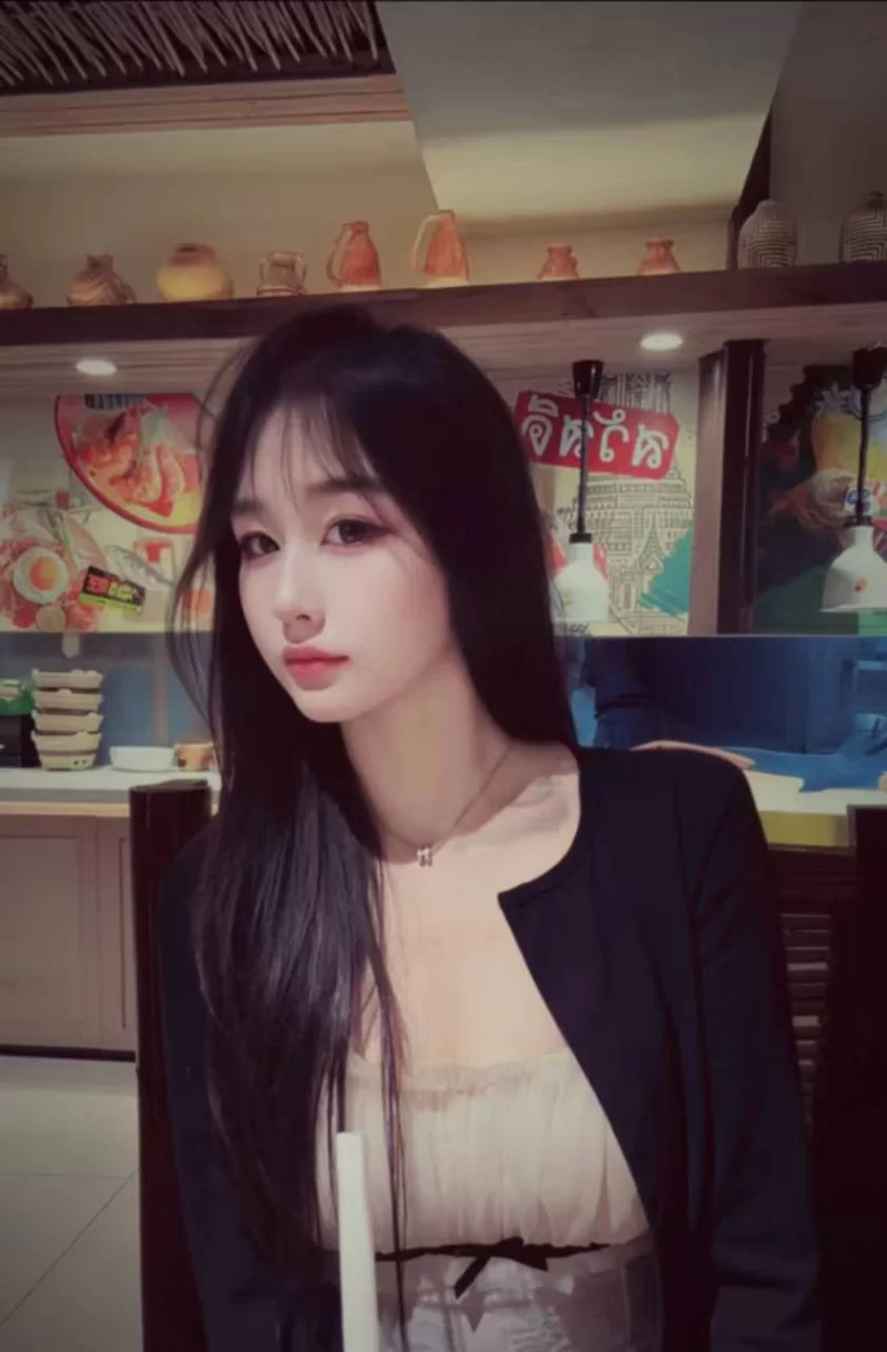 刚刚下海的年轻颜值妹子