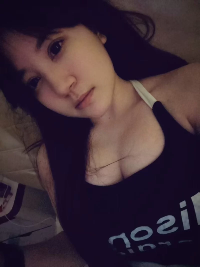 乌市肥臀骚乳美女