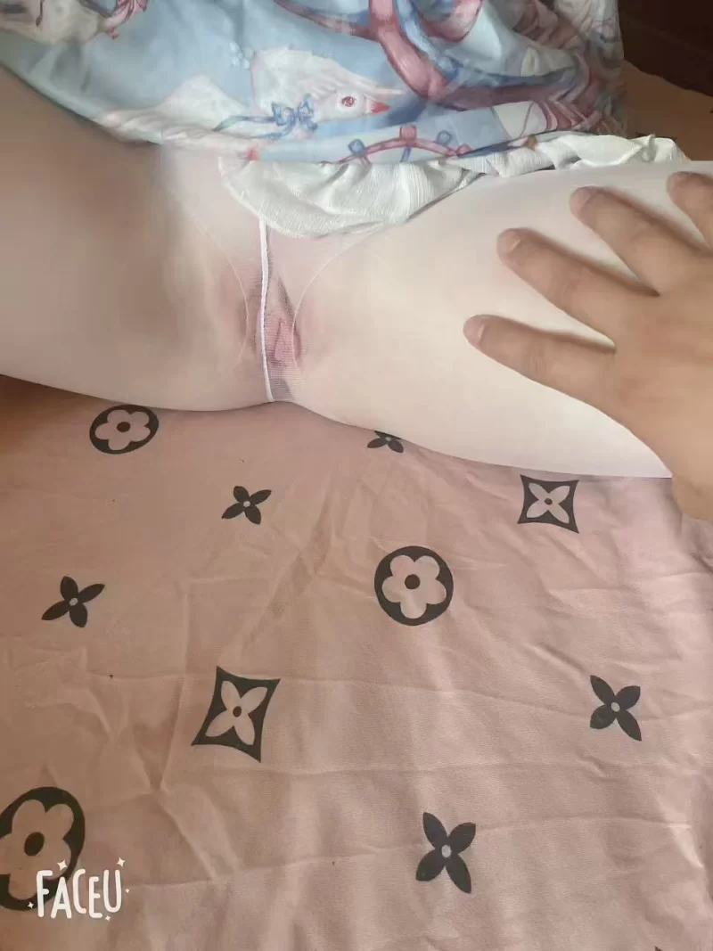 建邺三点粉嫩白虎
