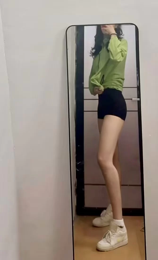 建邺的鸡头，好几个年轻漂亮的