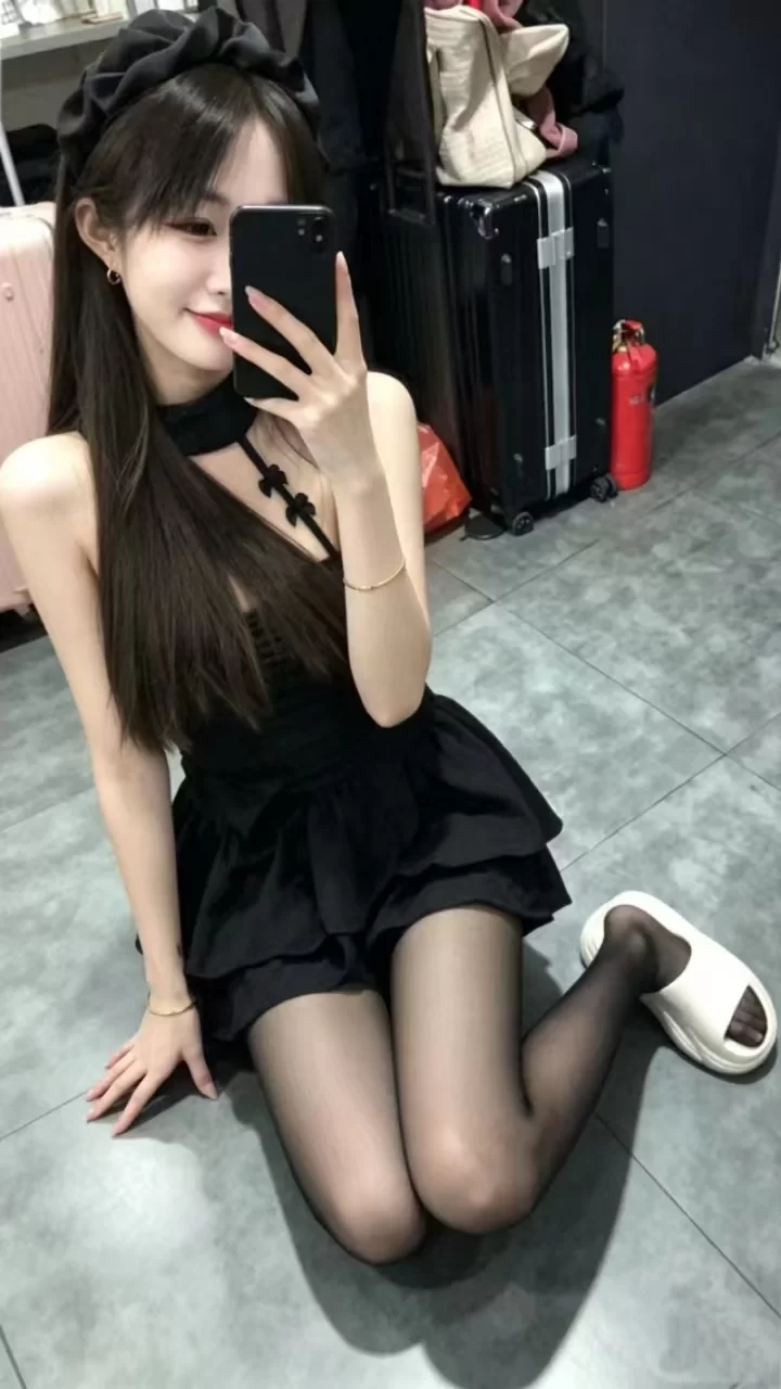 六合黑丝人妻少妇