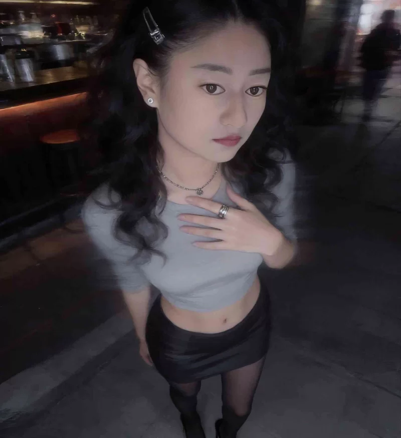 沧州大胸美女身材气质佳