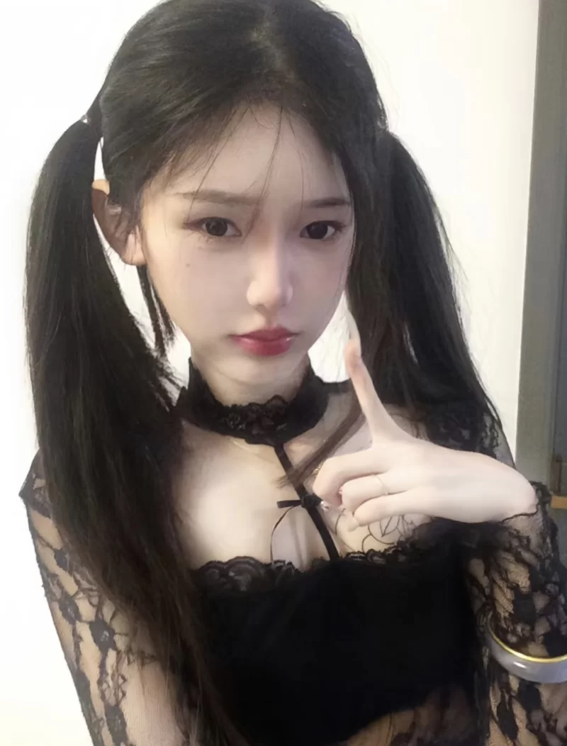 朋友推的,精神小妹绝了