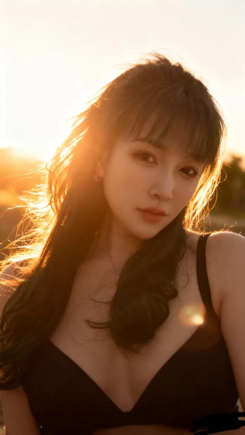 胸大腰细小少妇