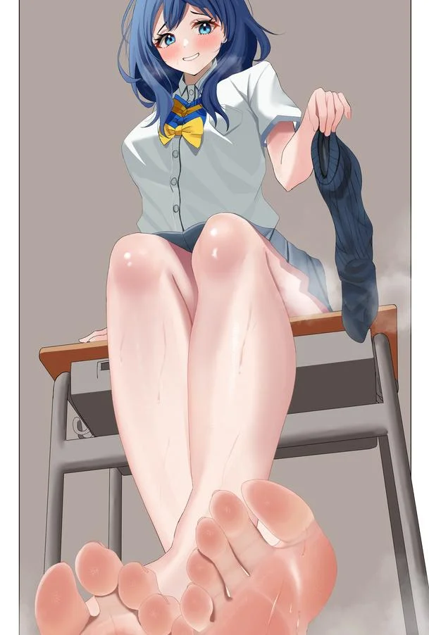 TS巨乳女生的乳胶水兵月羞耻play~漫展遥控调教到情趣酒店激烈性爱~