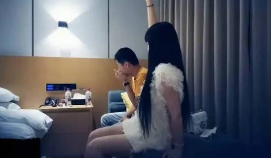 全国探花极品长相甜美萌妹子
