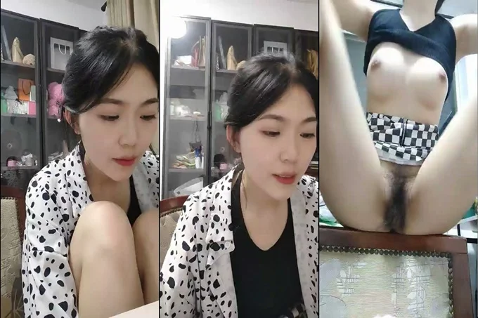 湖南妹子 高颜值清纯9分 极品美乳 阴毛长 阴唇粉 让人心动的初恋女神