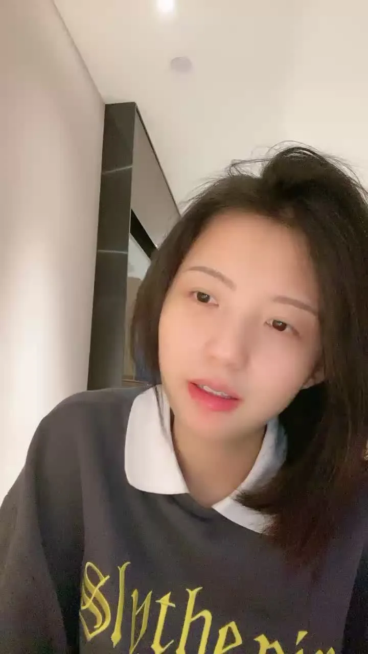 如向日葵的女孩--卖萌希瑞❤️ 清纯且可爱，情趣护士服，洗澡抚摸一对吊钟乳，多种性爱姿势啪啪，无与伦比的快乐燃燃而升！